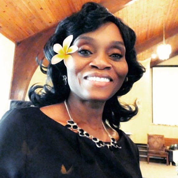 Meet your Posher, Angela - Picture 1 of 1